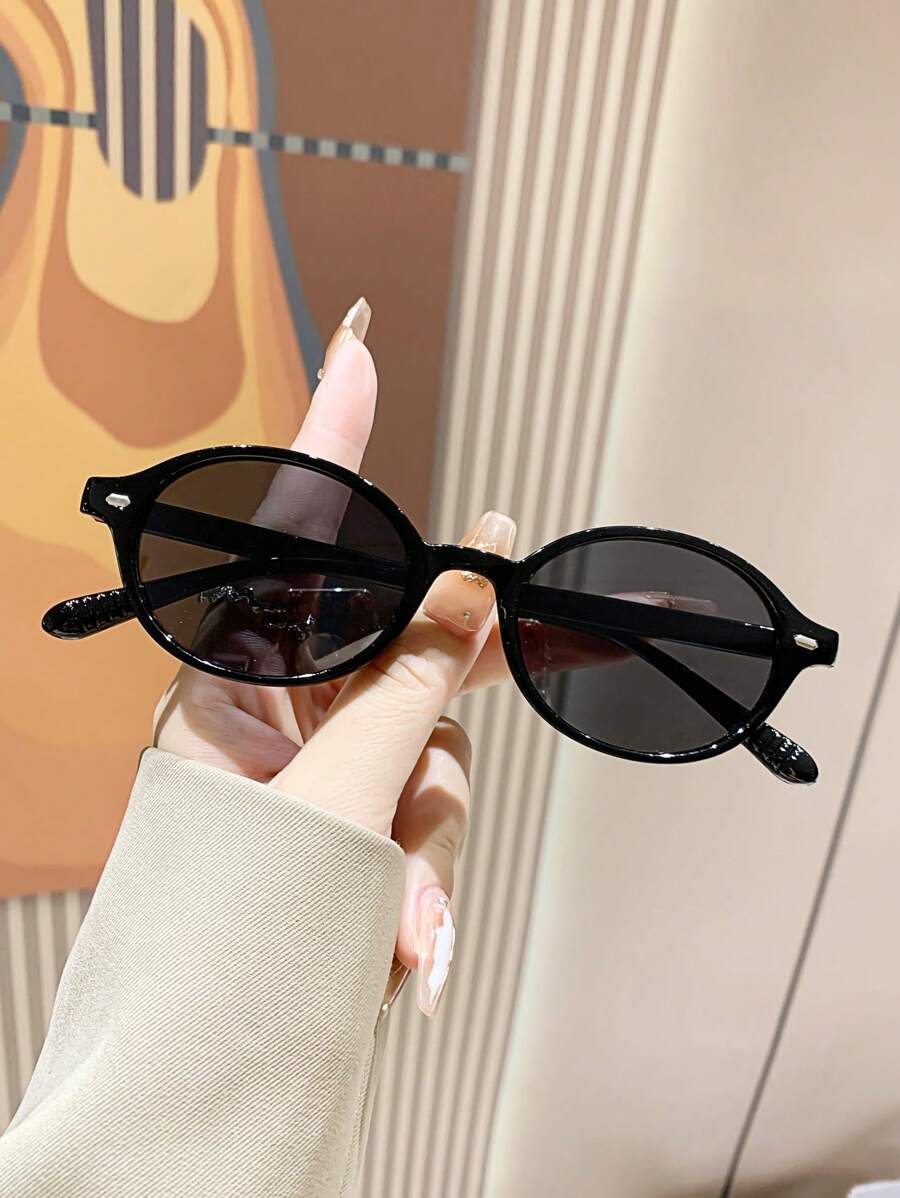 Óculos de Sol Nero – Oval Pequeno Vintage Clássico Preto | Aurora