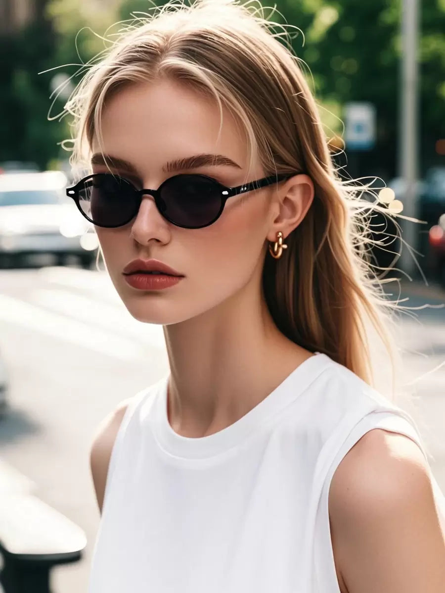 Óculos de Sol Nero – Oval Pequeno Vintage Clássico Preto | Aurora