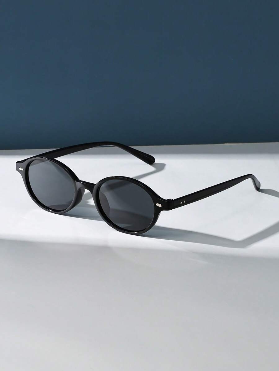 Óculos de Sol Nero – Oval Pequeno Vintage Clássico Preto | Aurora